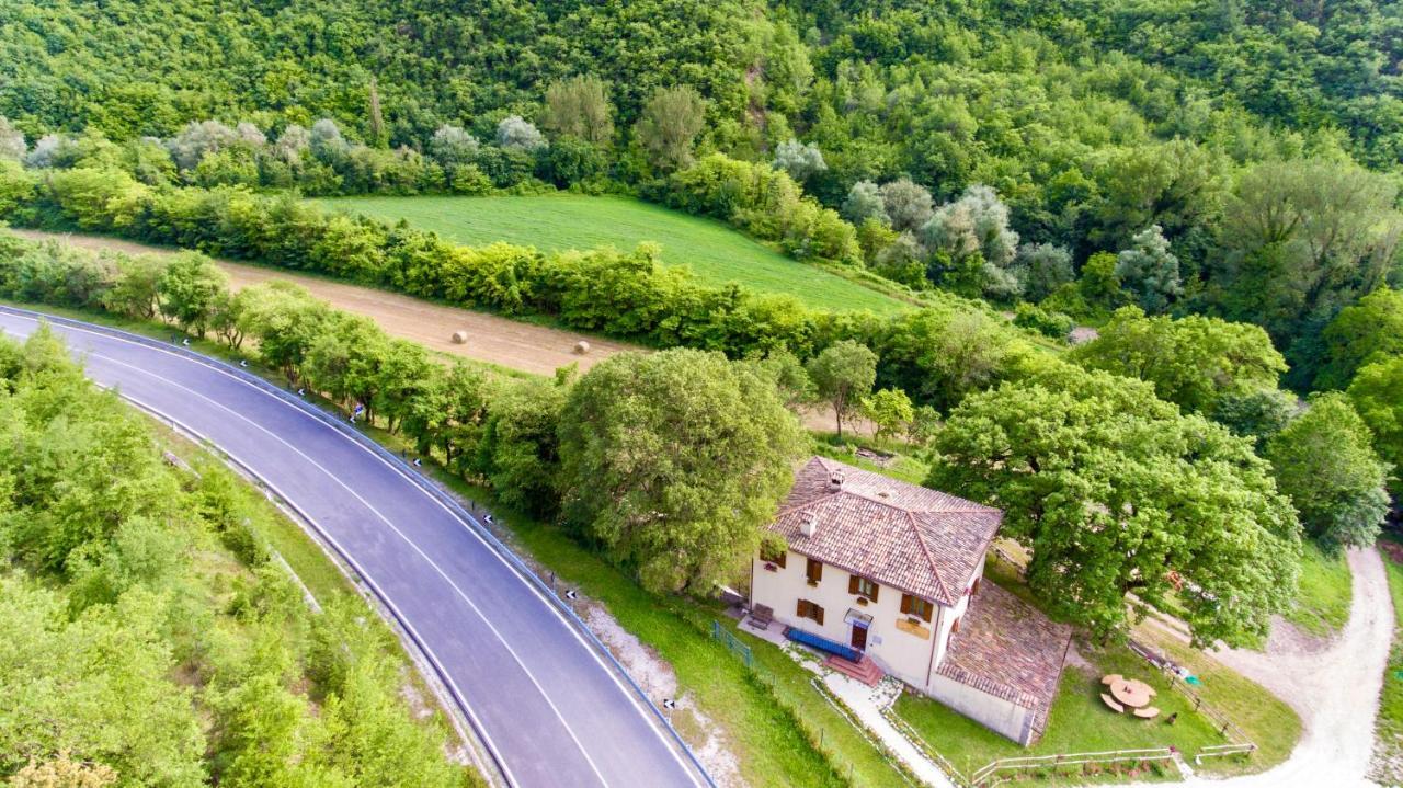 Cerreto di Spoleto Agriturismo Le Due Querce מראה חיצוני תמונה